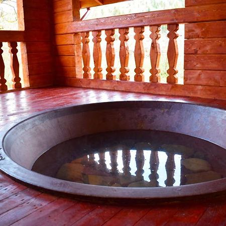 Slovyanka Hotel Славске Екстериор снимка