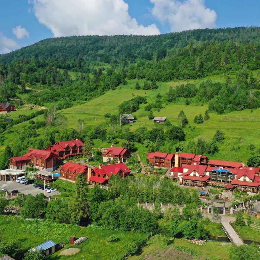 Slovyanka Hotel Славске Екстериор снимка