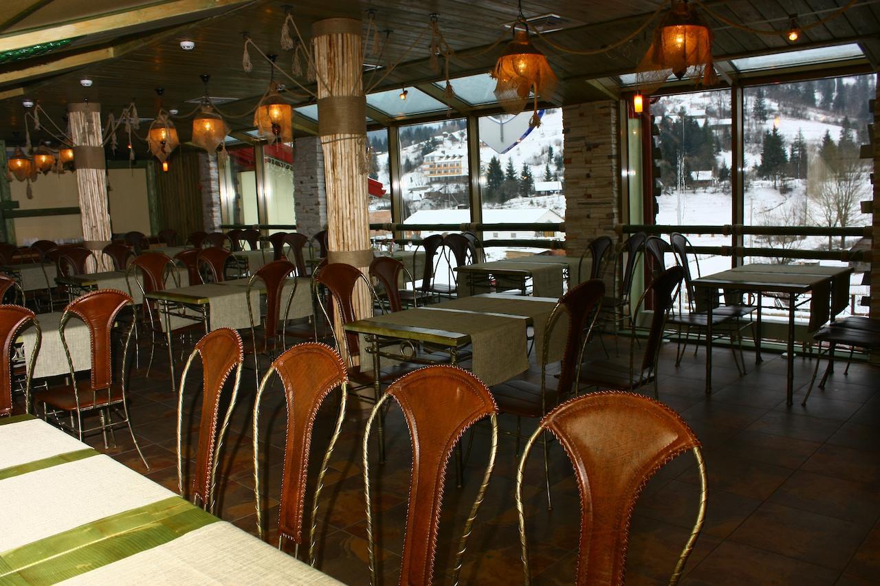 Slovyanka Hotel Славске Екстериор снимка