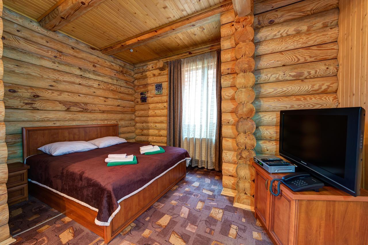 Slovyanka Hotel Славске Екстериор снимка