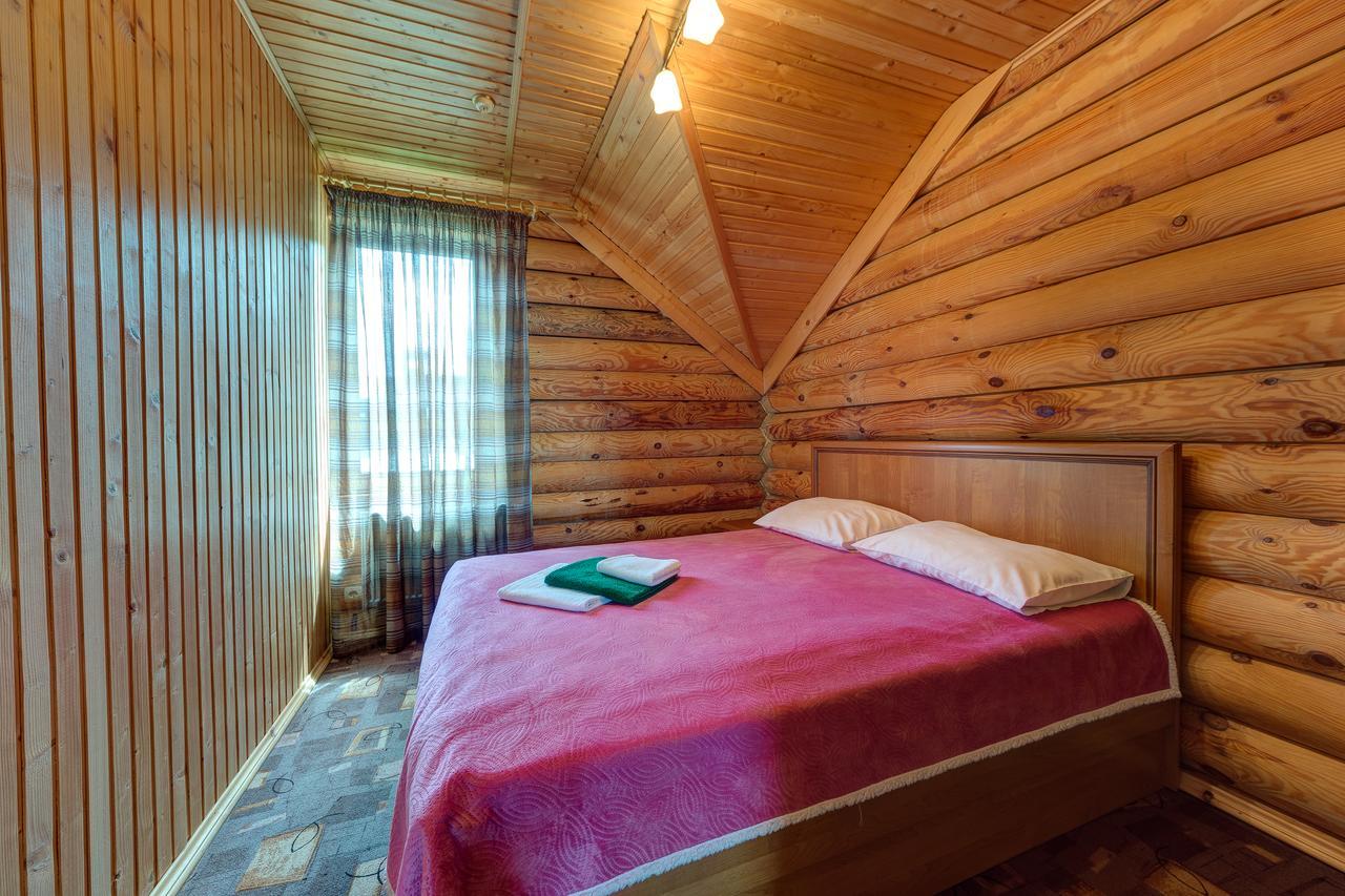 Slovyanka Hotel Славске Екстериор снимка