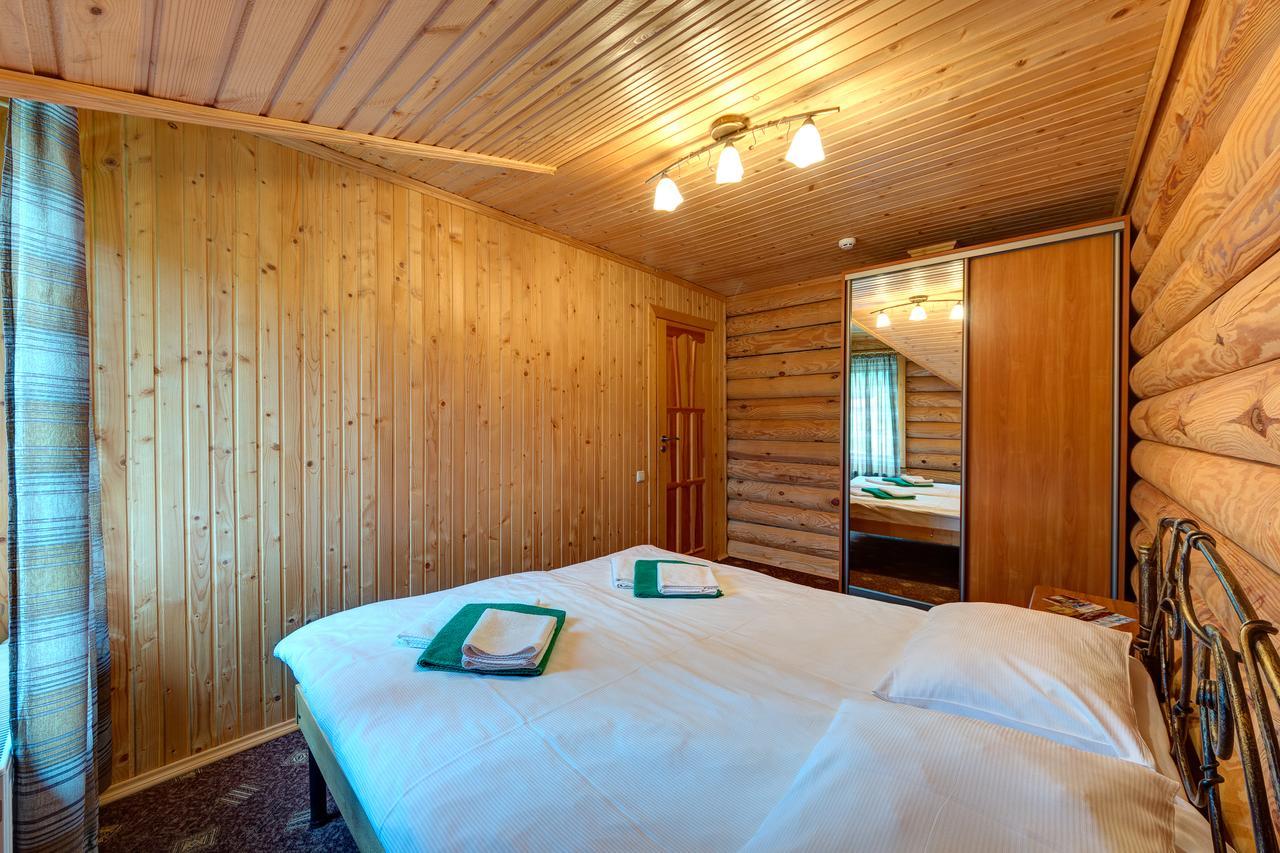 Slovyanka Hotel Славске Екстериор снимка