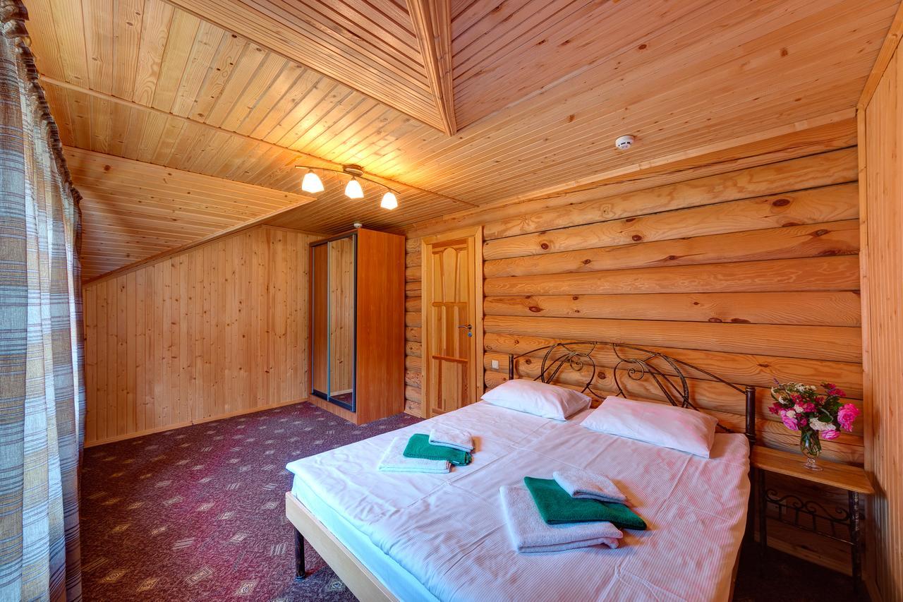 Slovyanka Hotel Славске Екстериор снимка