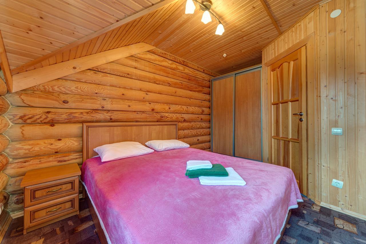Slovyanka Hotel Славске Екстериор снимка