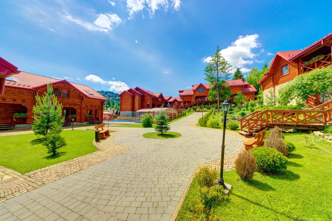 Slovyanka Hotel Славске Екстериор снимка