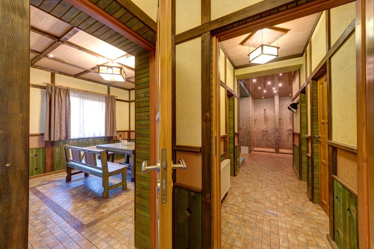 Slovyanka Hotel Славске Екстериор снимка